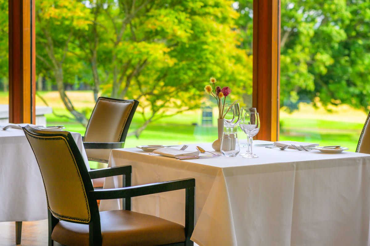 killeen-castle-dining-room-sixteen-luxury-dining